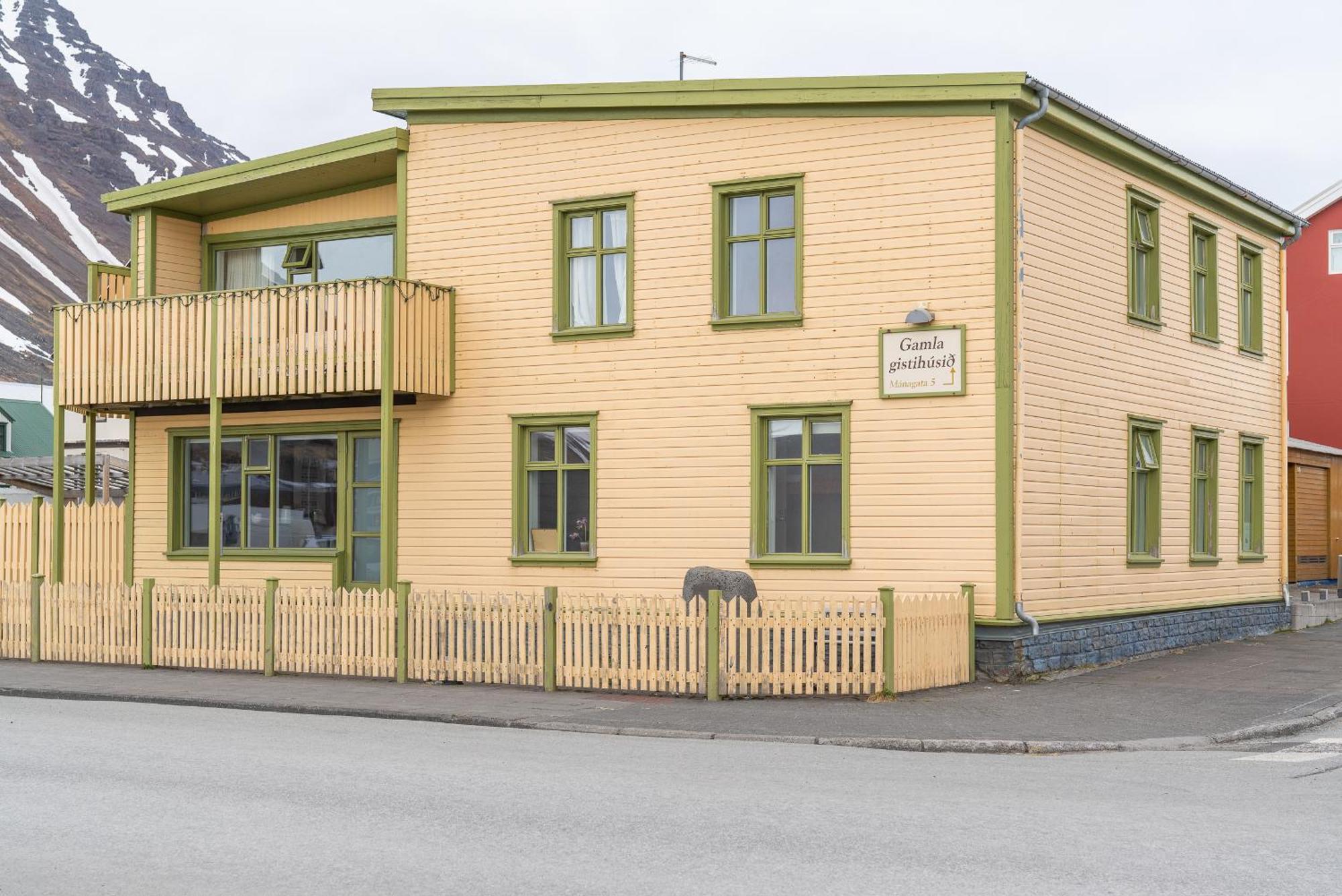 Isafjordur Hostel Exterior photo